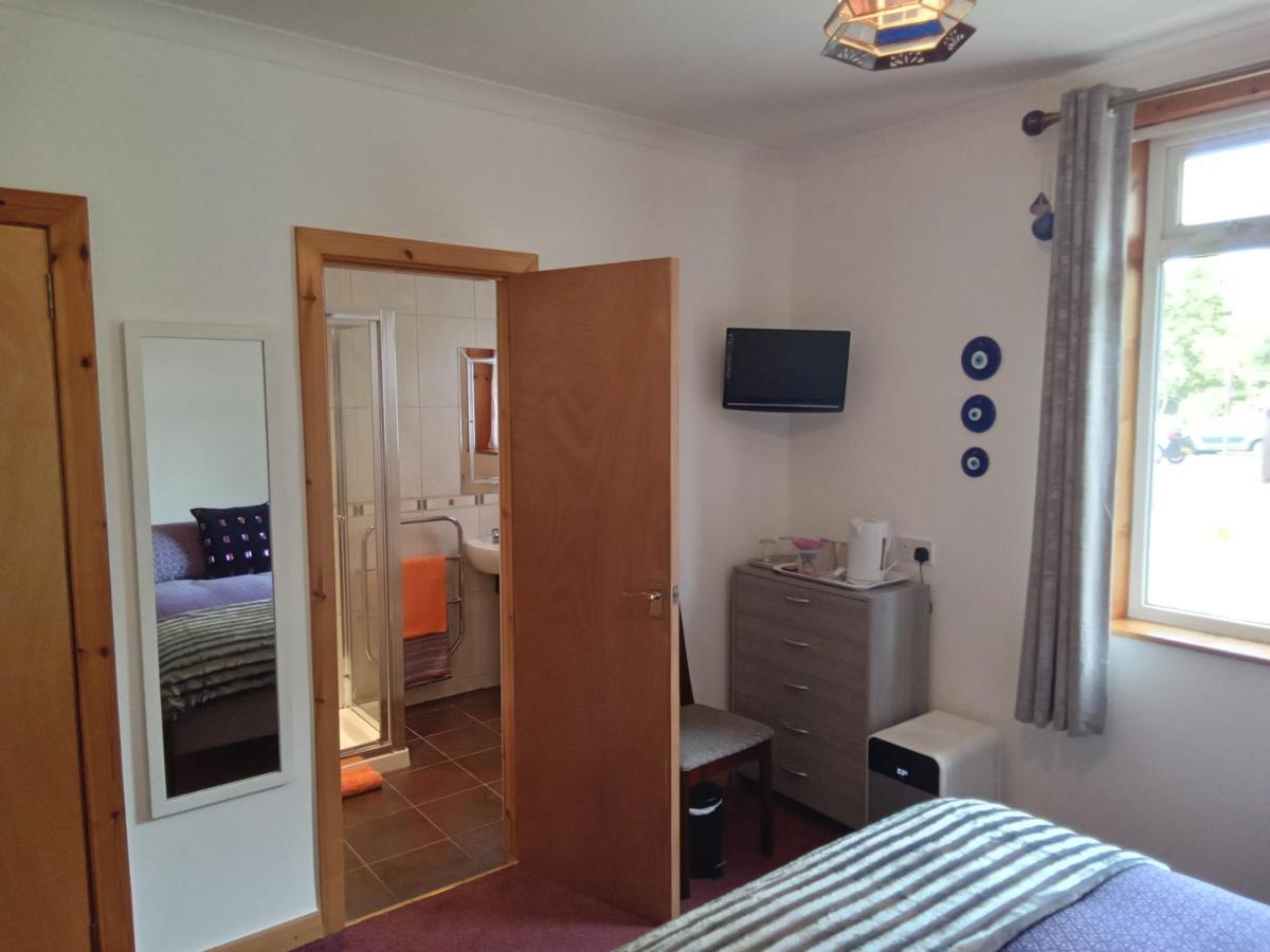 Global Holiday Rooms 러스 외부 사진